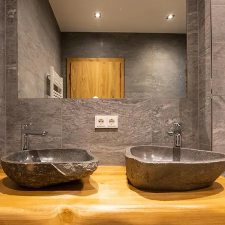 Falkensteinalm Hochkrimml Otel 4*