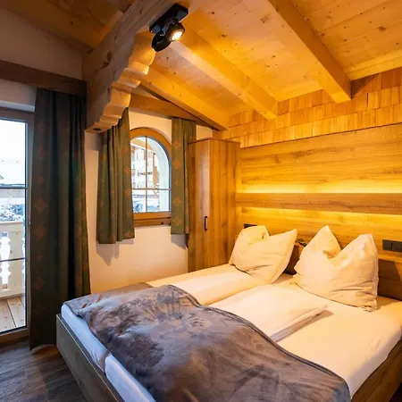 Falkensteinalm Hochkrimml Otel 4*